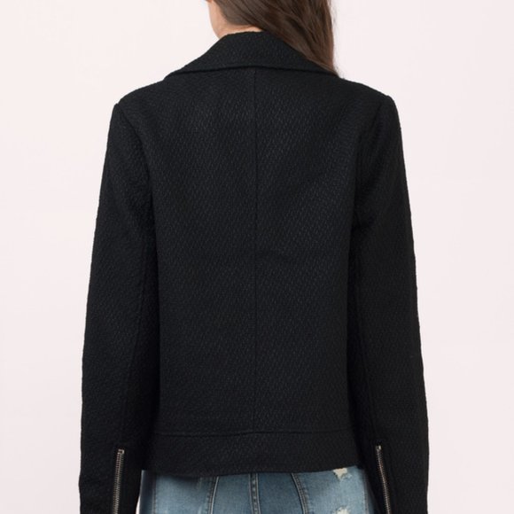 Black Relaxed Fit Jacket - Picture 3 of 5